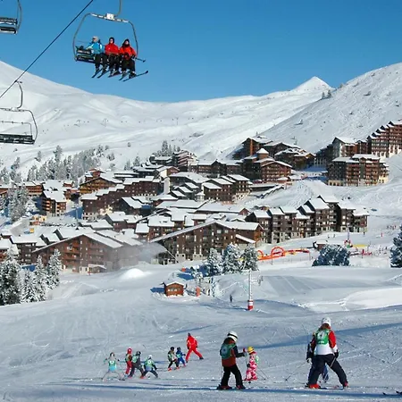 Apartment 2 Pieces, Skis Aux Pieds, Terrasse, Animaux Admis, Belle Plagne - Fr-1-181-2299 *